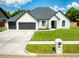 1303 Fairfax Ln, El Reno, OK 73036