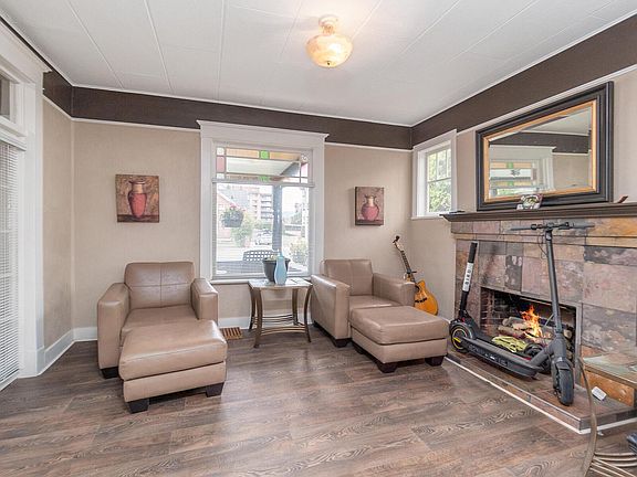 5th image of 966 Lawrence Ave #968