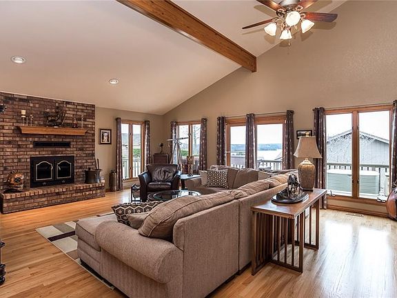 5th image of 8268 Eagle Crest Dr