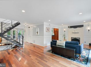 11202 Wedge Dr, Reston, VA 20190