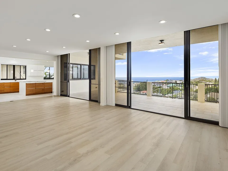 2188 Hikino St
