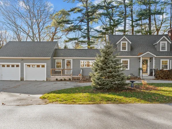 47 Causeway St, Seabrook, NH 03874