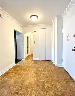 Rented by Elegran | media 12