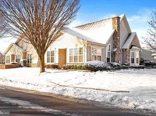 124 Shady Brook Dr #90, Langhorne, PA 19047