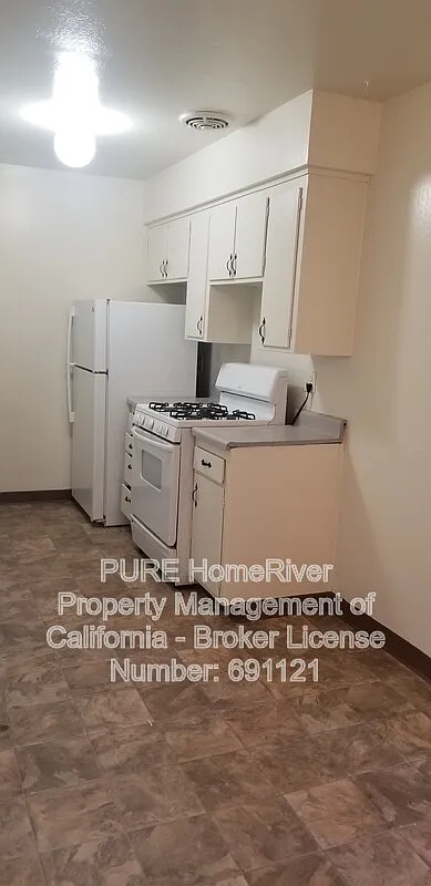 2 bed, 1.0 bath, $1,295 — Photo 3