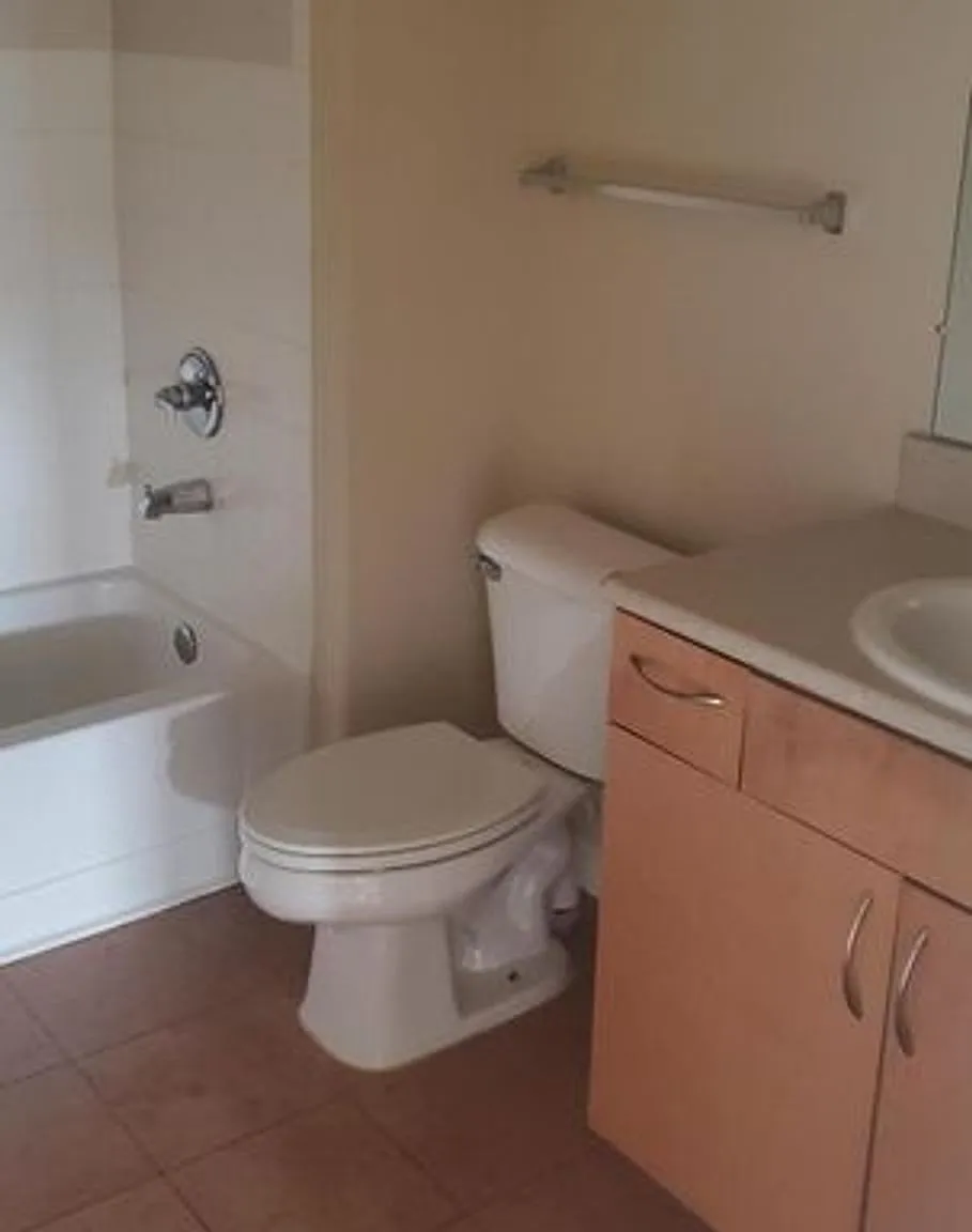 2 bedroom 2 bathroom condo for rent — Photo 3
