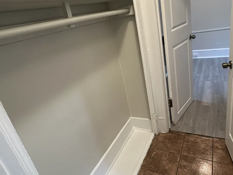 101 Treacy Ave #3 — Photo 3