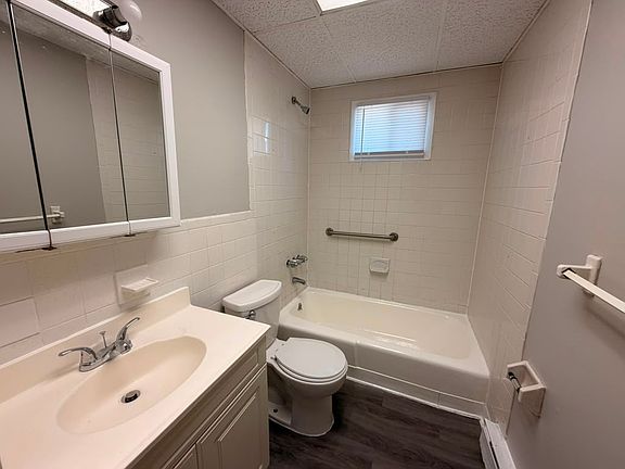 3rd image of 220 Glen Haven Rd #D1