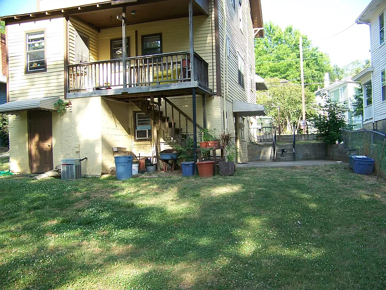 320 Cutler St — Photo 12