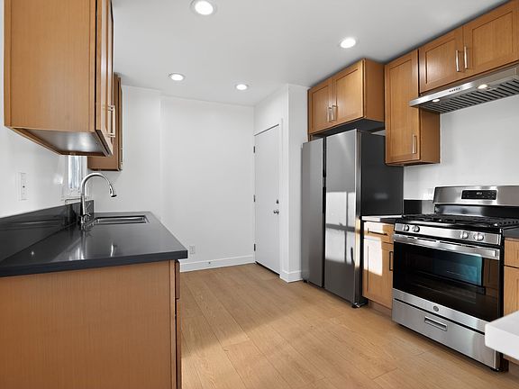 2nd image of 2639 Glendale Blvd #3/4