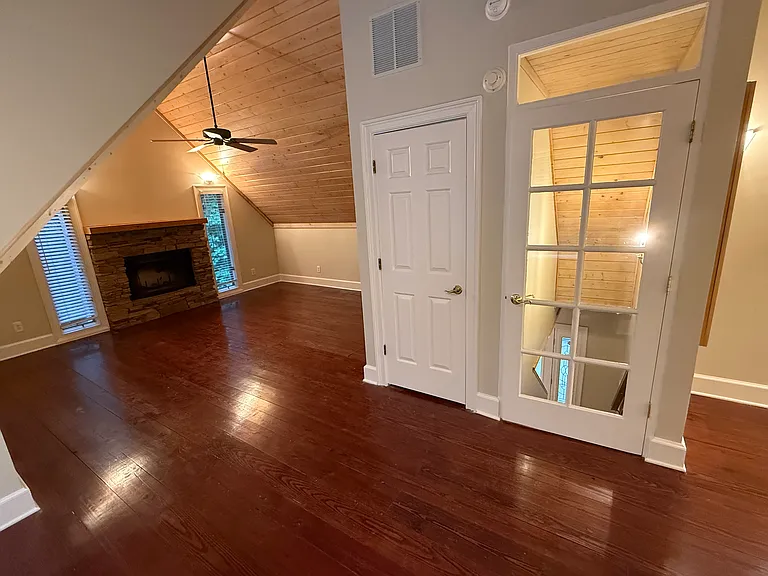 6975 Jones Mill Rd — Photo 14