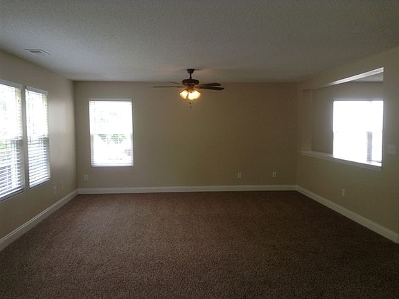 3rd image of 4246 Everest Dr