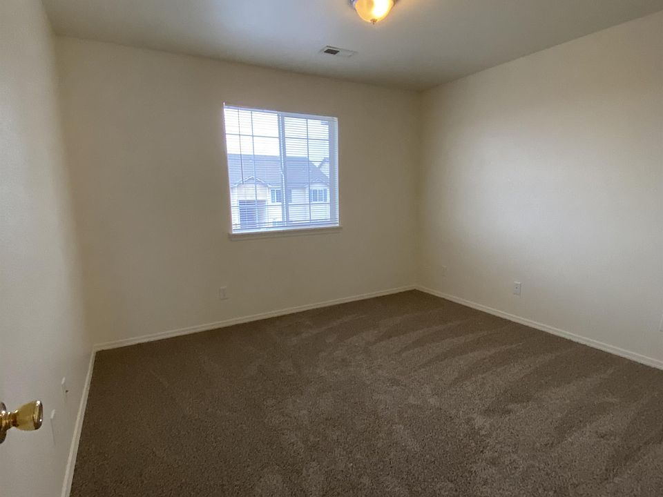 867 N White Barn Rd Kuna ID Zillow