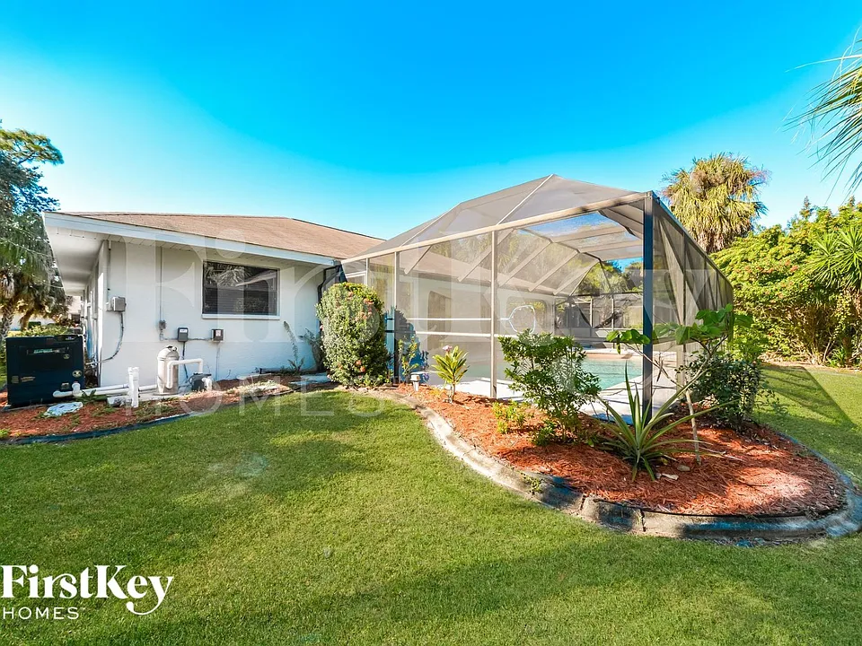 18220 Hottelet Cir