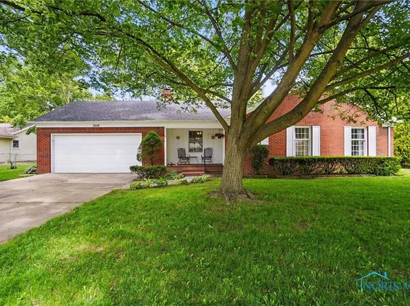 1110 Bourgogne Ave, Bowling Green, OH 43402