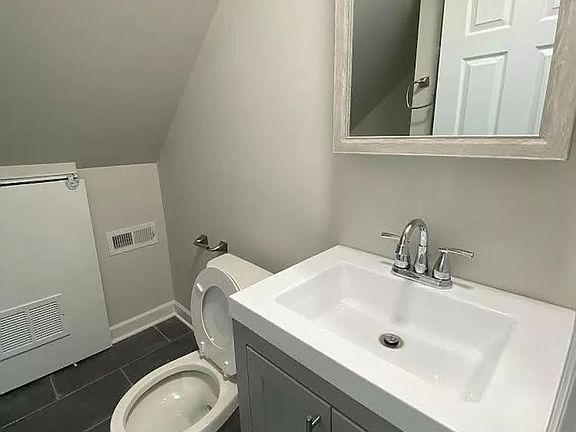 5th image of 2230 S Kedzie Ave #4