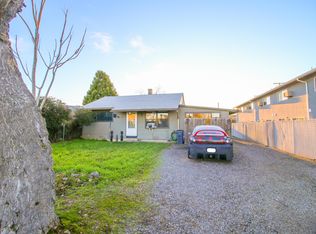 70 1/2 S 9th St, Central Pt, OR 97502