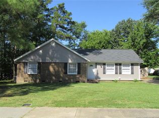 704 Burgoyne Dr, Fayetteville, NC 28314