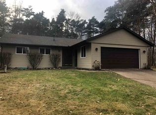 06919 Bay Shore West Dr, Charlevoix, MI 49720