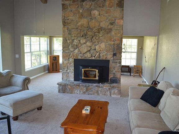 4th image of 6879 Farm Road 69 N