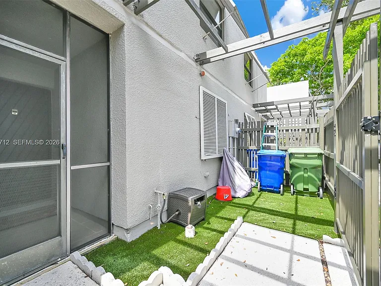11290 NW 14th Ct — Photo 37
