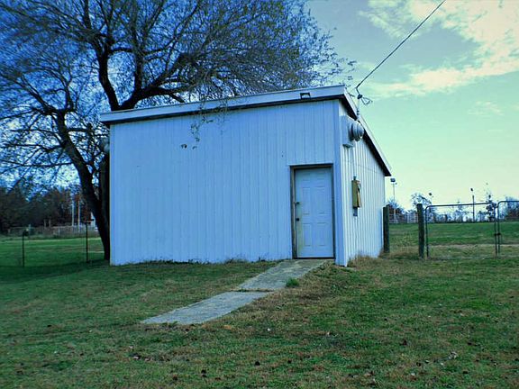 2nd image of 1383 E Us Highway 160