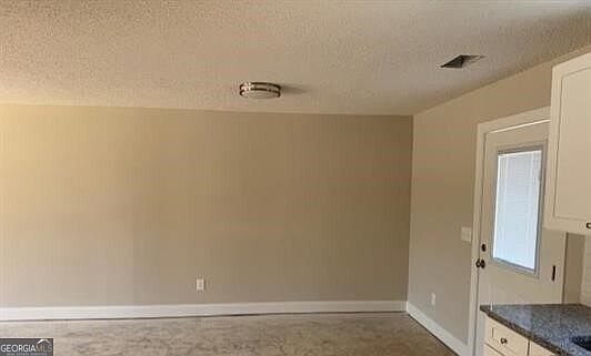 4th image of 231 Hampton St