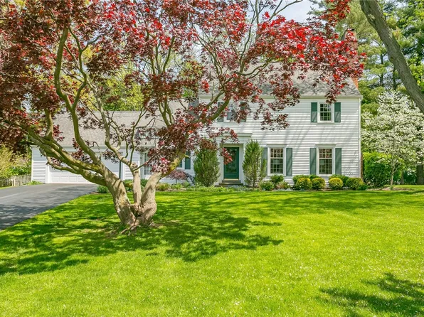 60 Schoolhouse Ln, Rochester, NY 14618