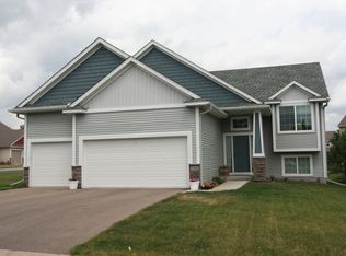 756 Tiffany Ln, Waconia, MN 55387