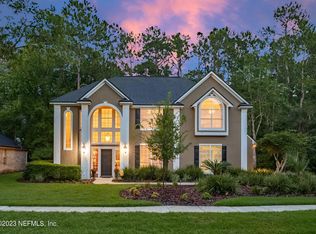 8691 Autumn Green Dr, Jacksonville, FL 32256
