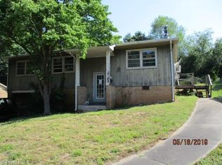 1341 W Sedgefield Dr, Winston Salem, NC 27107