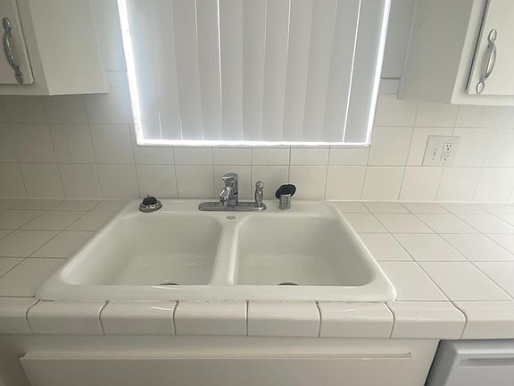 5th image of 846 4th St APT 308