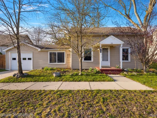 115 E North St, Fowlerville, MI 48836