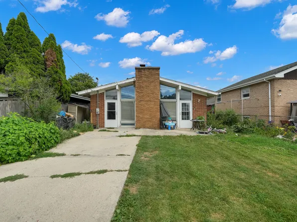 5141 Touhy Ave, Skokie, IL 60077