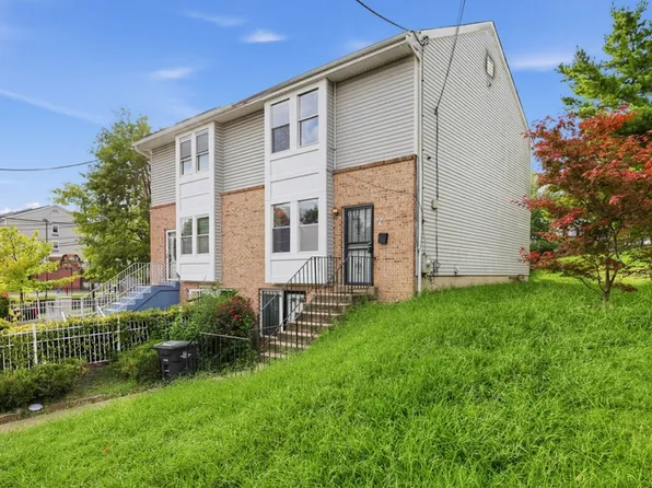 910 Southern Ave SE Unit 2, Washington, DC 20032