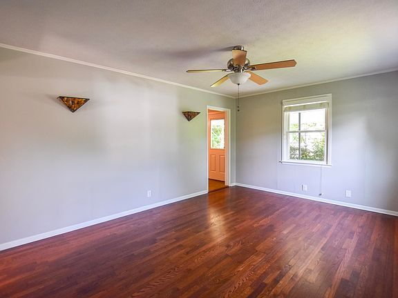 2nd image of 501 Broadview Dr