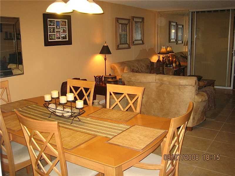1st image of 445 NE 195th St APT 123