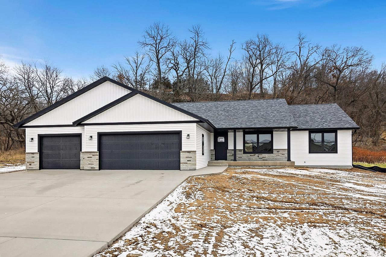 3235 Cortland STREET, Holmen, WI 54636 Zillow