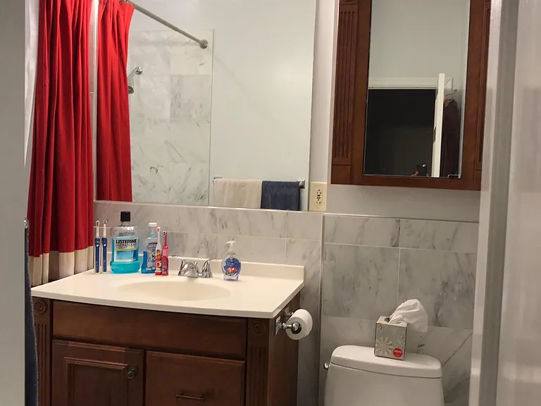 712 Bainbridge St — Photo 10