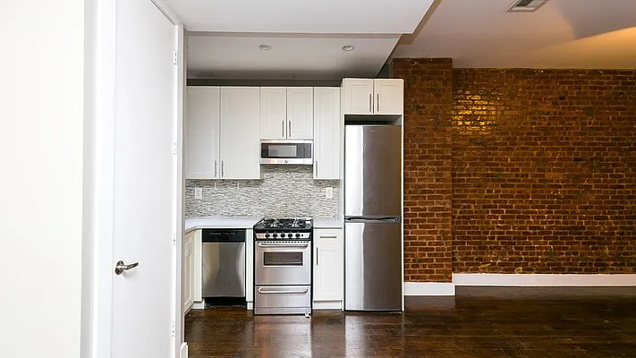 Rented by Nooklyn NYC LLC | media 34