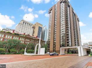 241 S 6th St APT 2306C, Philadelphia, PA 19106