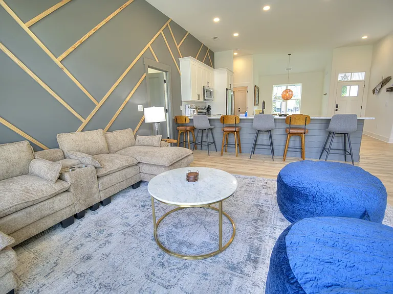 4385 Kinlaw St — Photo 12
