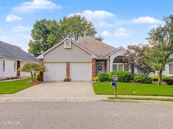 1516 Burr Oak Road, Toms River, NJ 08755