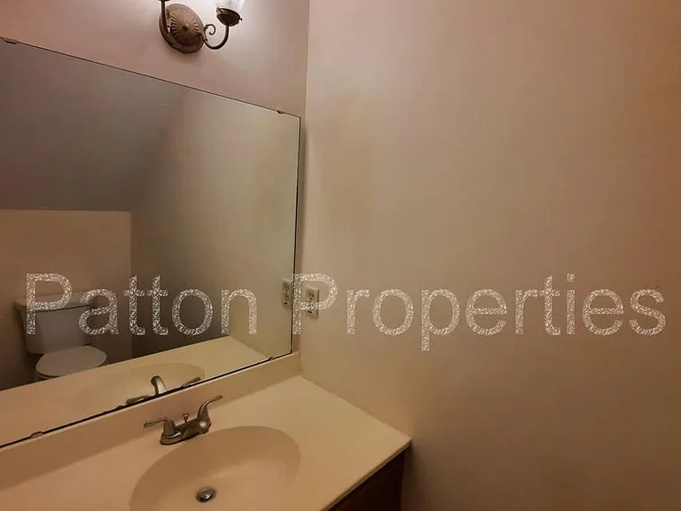 801 King St #G — Photo 7