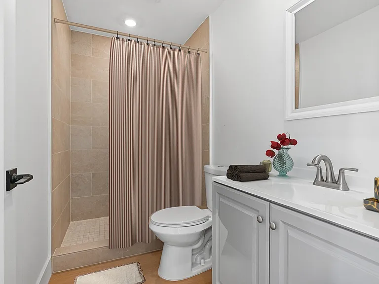 Haven Mar Vista Apartments — Photo 11