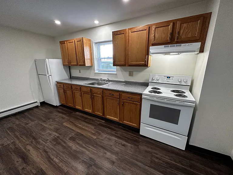 129 2nd St #1N — Photo 15