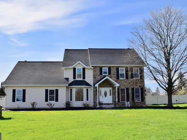 6 Meadow Wood Ln, Landenberg, PA 19350