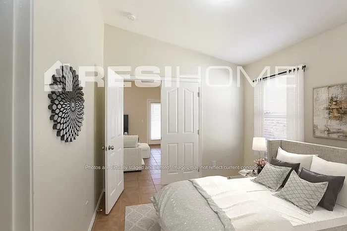 2604 N 126th Dr — Photo 9