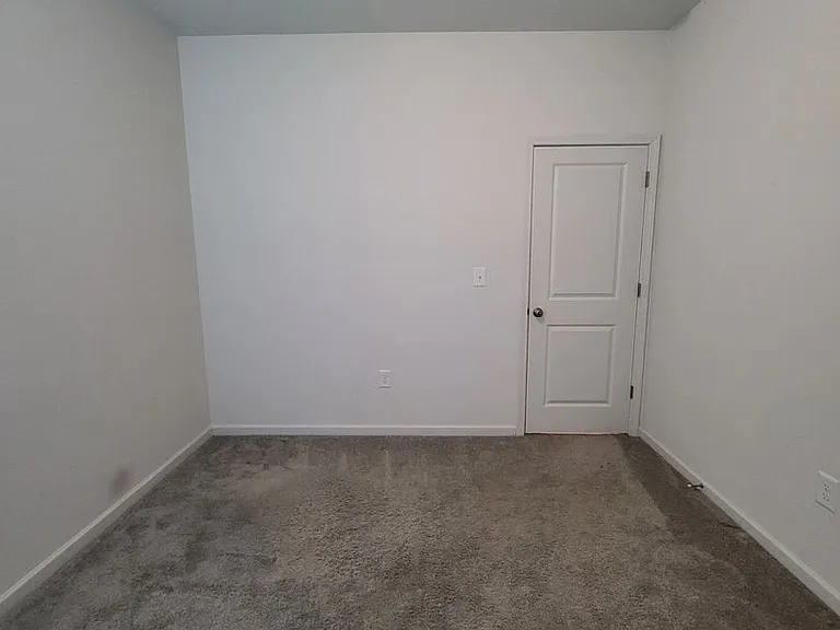 11810 Titan Ave — Photo 19