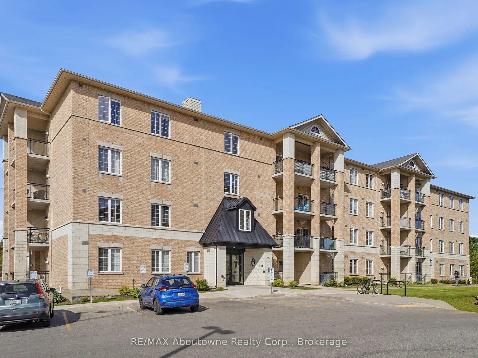 3 bed, $2,800 — Photo 2